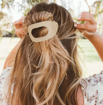Solvera ComfyClip™ - De buigzame haarclip voor ultiem draagcomfort, zonder druk of pijn